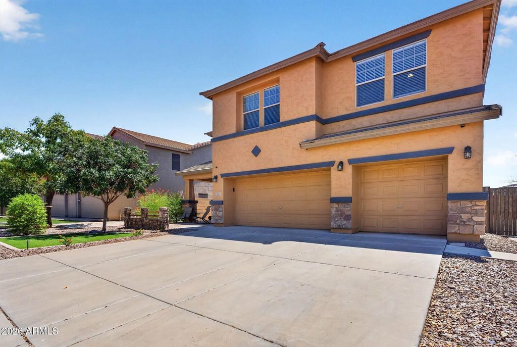 837 E VOLK Lane, San Tan Valley, AZ 85140 — exterior