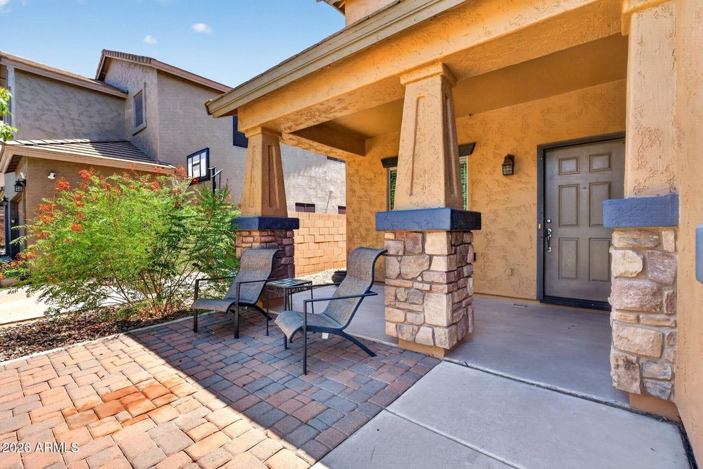 837 E VOLK Lane, San Tan Valley, AZ 85140 — photo 5