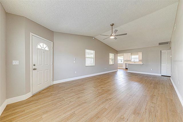 1618 COLONNADES CIRCLE N, Lakeland, FL 33811