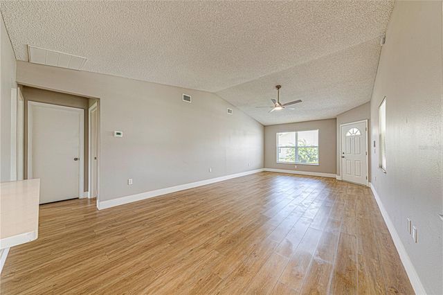 1618 COLONNADES CIRCLE N, Lakeland, FL 33811