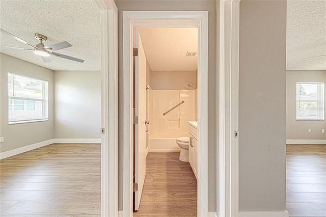 1618 COLONNADES CIRCLE N, Lakeland, FL 33811