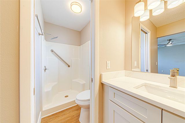 1618 COLONNADES CIRCLE N, Lakeland, FL 33811