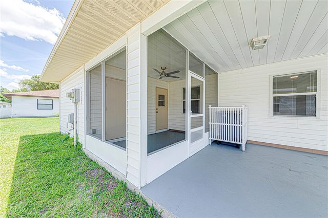 1618 COLONNADES CIRCLE N, Lakeland, FL 33811