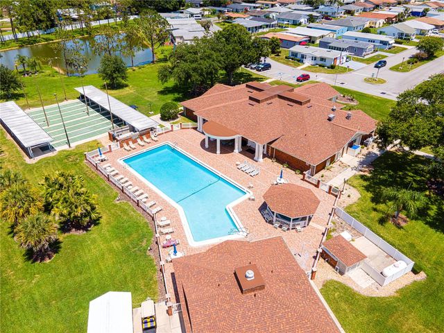1618 COLONNADES CIRCLE N, Lakeland, FL 33811