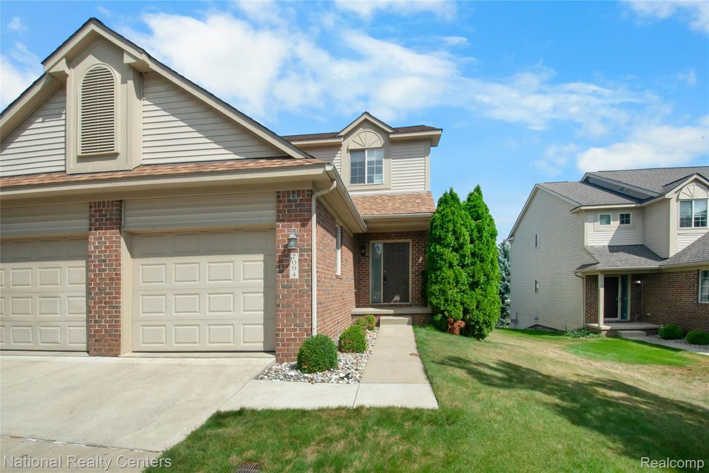 7094 Magnolia Lane, Waterford Charter Township, MI 48327