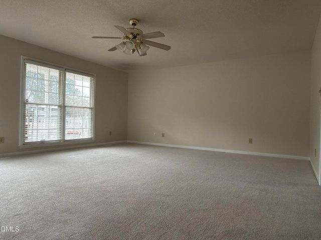 103 Byrd Dr, Dunn, NC 28334