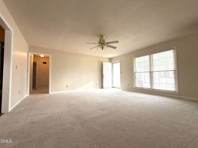 103 Byrd Dr, Dunn, NC 28334