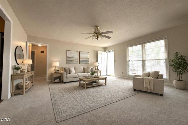 103 Byrd Dr, Dunn, NC 28334