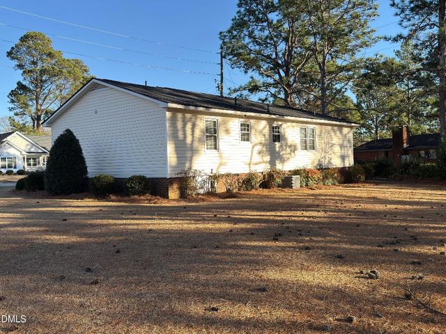 103 Byrd Dr, Dunn, NC 28334