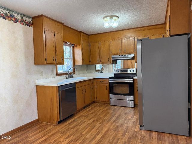 103 Byrd Dr, Dunn, NC 28334