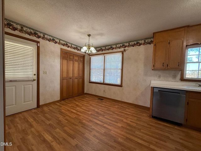 103 Byrd Dr, Dunn, NC 28334