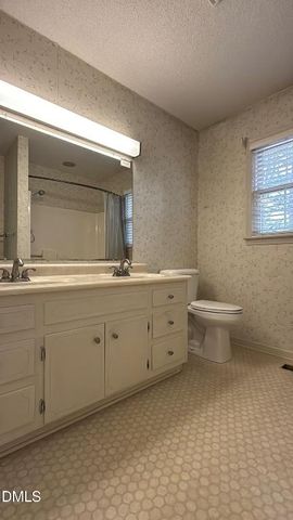 103 Byrd Dr, Dunn, NC 28334