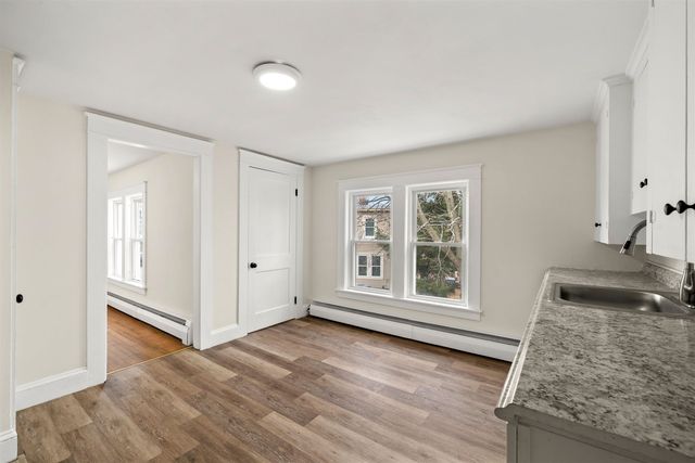 156 N Main Street, Rochester, NH 03867