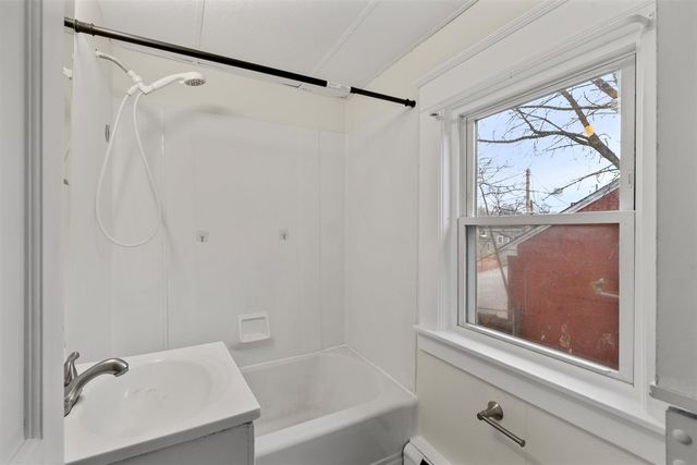 156 N Main Street, Rochester, NH 03867