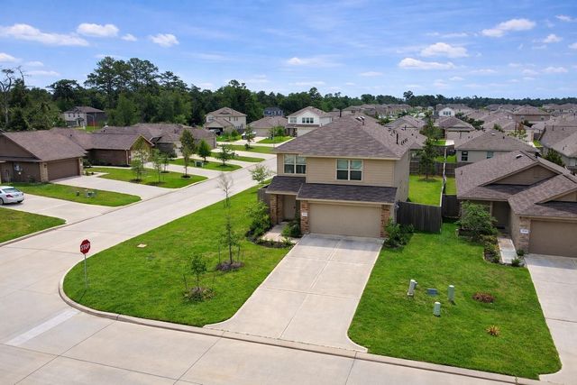 3034 Twisted Myrtle Drive, Conroe, TX 77301