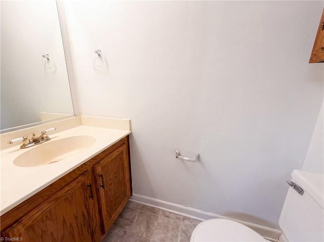 805 Brickwood Court, Winston-salem, NC 27127