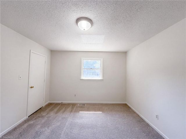 805 Brickwood Court, Winston-salem, NC 27127