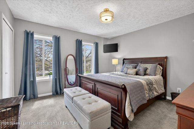 5966 Village Drive, Haslett, MI 48840