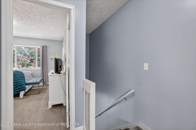 5966 Village Drive, Haslett, MI 48840
