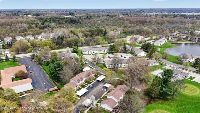 5966 Village Drive, Haslett, MI 48840