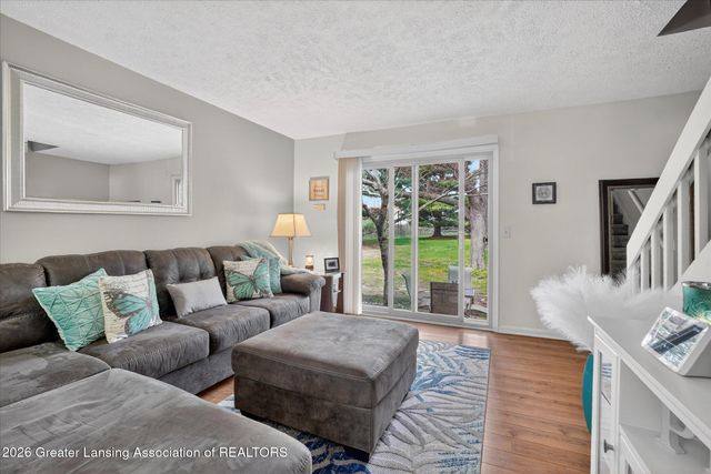 5966 Village Drive, Haslett, MI 48840