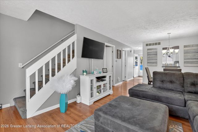 5966 Village Drive, Haslett, MI 48840