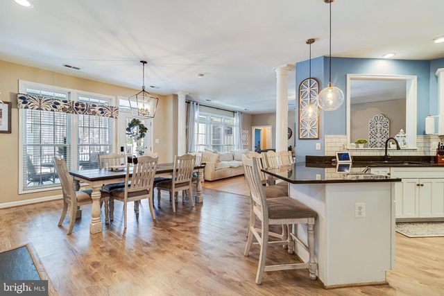 14855 KING CHARLES, Issue, MD 20645