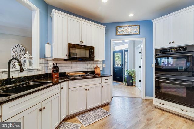 14855 KING CHARLES, Issue, MD 20645