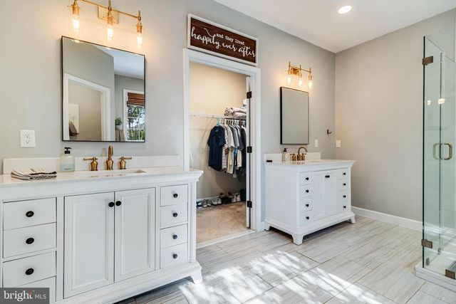 14855 KING CHARLES, Issue, MD 20645