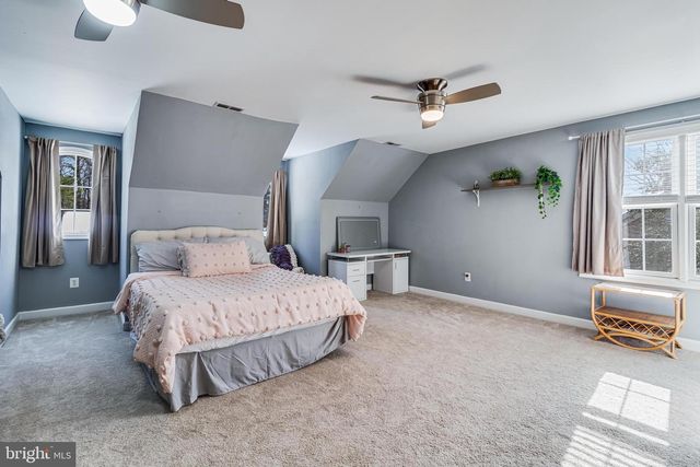 14855 KING CHARLES, Issue, MD 20645