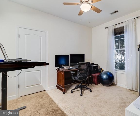 14855 KING CHARLES, Issue, MD 20645