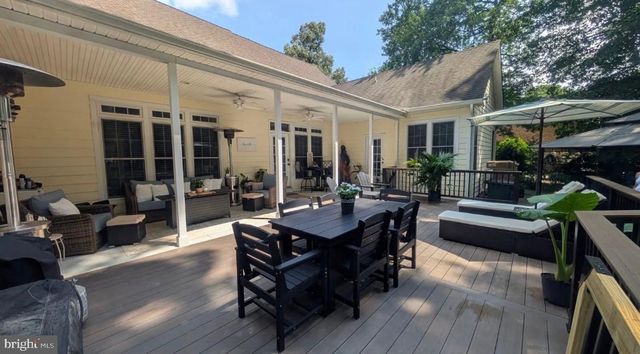 14855 KING CHARLES, Issue, MD 20645