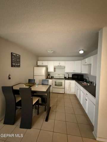 6400 Edgemere Boulevard 33, El Paso, TX 79925