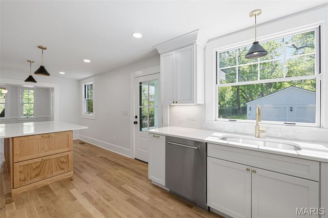 234 Glen Road, Webster Groves, MO 63119