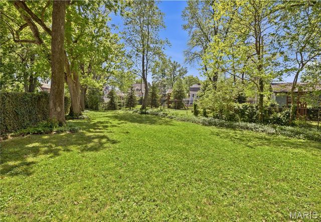 234 Glen Road, Webster Groves, MO 63119