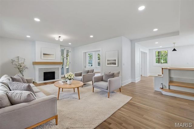 234 Glen Road, Webster Groves, MO 63119