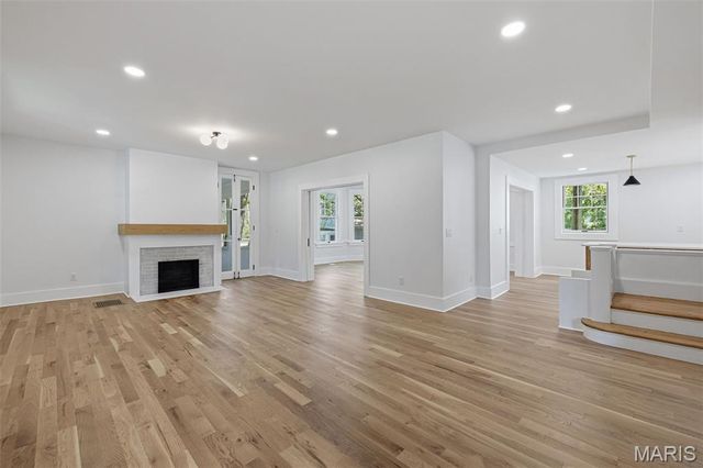 234 Glen Road, Webster Groves, MO 63119