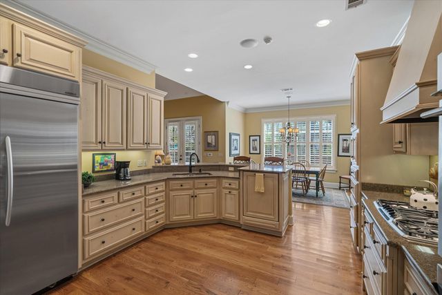 4525 BARFIELD RD, Memphis, TN 38117