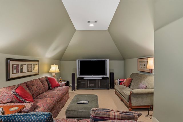 4525 BARFIELD RD, Memphis, TN 38117