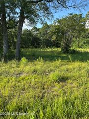 Woolmarket Road, Biloxi, MS 39532
