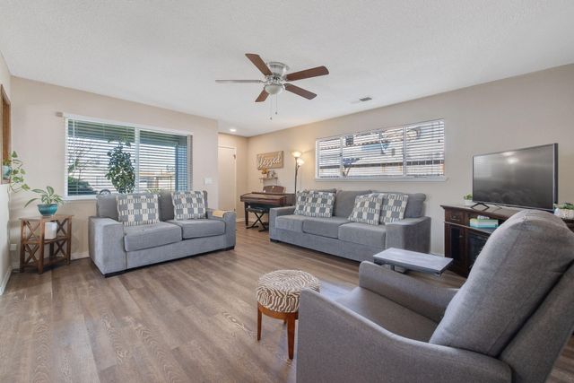 736 S Spruce Street, Tulare, CA 93274