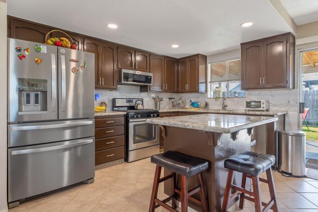 736 S Spruce Street, Tulare, CA 93274