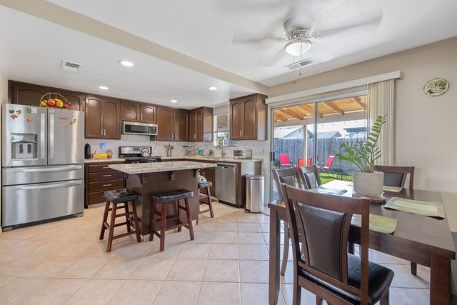 736 S Spruce Street, Tulare, CA 93274