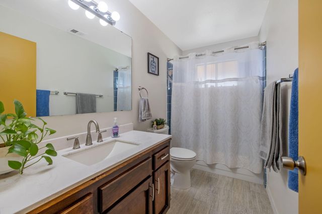 736 S Spruce Street, Tulare, CA 93274