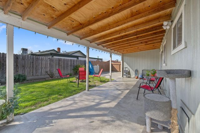 736 S Spruce Street, Tulare, CA 93274