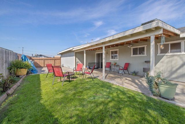 736 S Spruce Street, Tulare, CA 93274