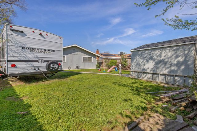 736 S Spruce Street, Tulare, CA 93274