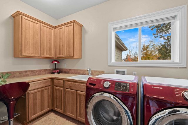 13821 E Bellessa Ln, Spokane Valley, WA 99206