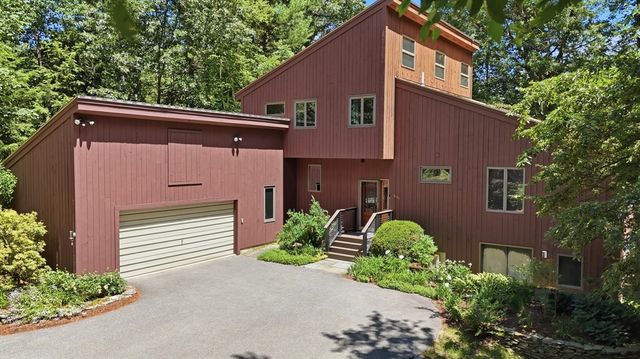 297 Reedy Meadow Rd, Groton, MA 01450