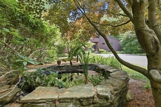 297 Reedy Meadow Rd, Groton, MA 01450